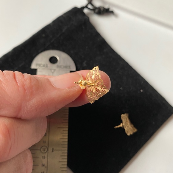 Gold Filagree Earrings - Picture 3 of 5